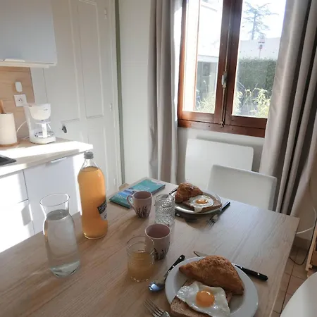 度假居 Maisonnette Au Bord Du Sierroz 艾克斯莱班