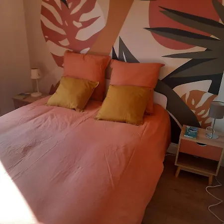Maisonnette Au Bord Du Sierroz 度假居 *