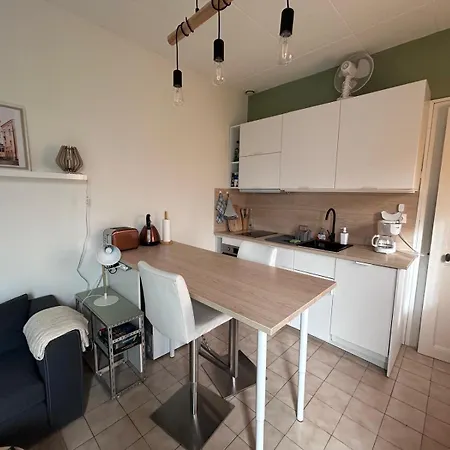 Maisonnette Au Bord Du Sierroz Ferienhaus